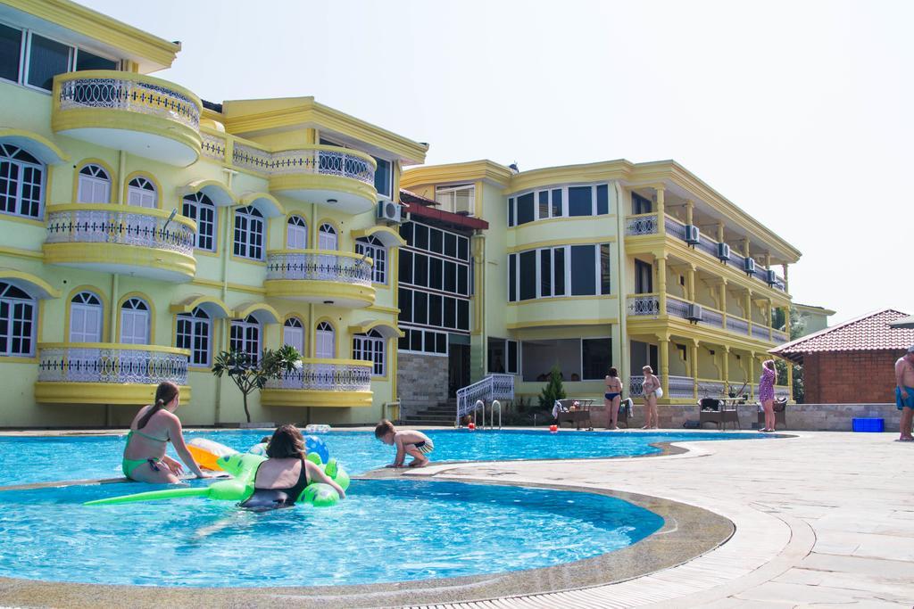 Praia Da Oura - Boutique Resort Маджорда Экстерьер фото